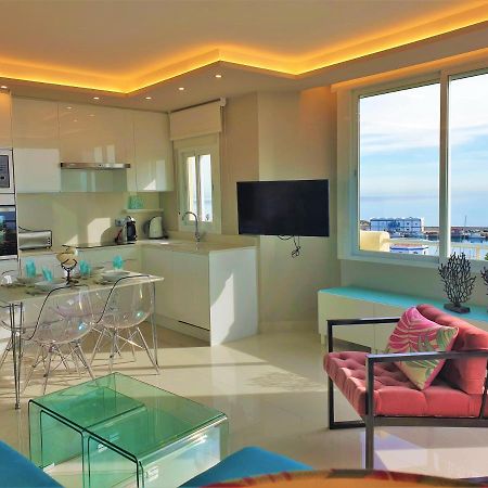 Fabulous Apartment In Front Of Sea & Marina With Incredible Views エステポナ エクステリア 写真